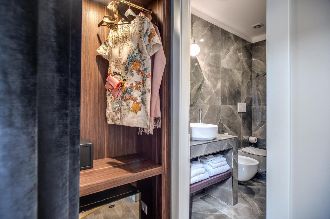 Tree Charme Augusto Luxury Suites Рим Екстериор снимка