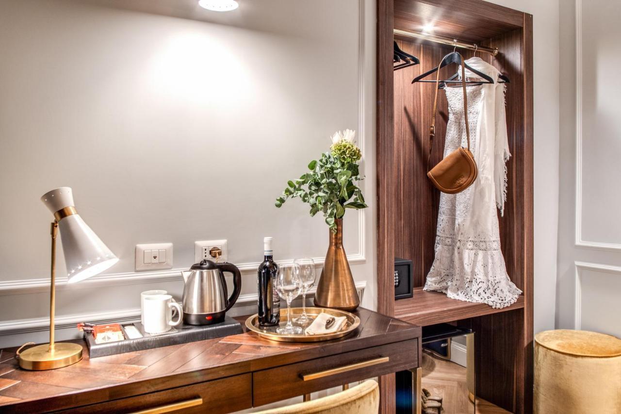 Tree Charme Augusto Luxury Suites Рим Екстериор снимка
